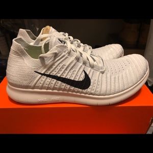 Brand New - Women’s Nike Free Run Flyknit - White
